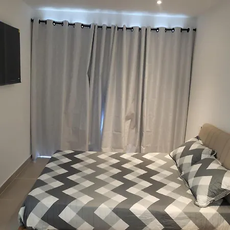 Lujoso Y Moderno Apartment *